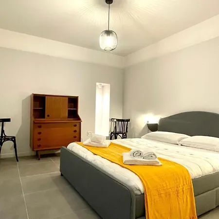 Apartment Vale Tiny House Bari